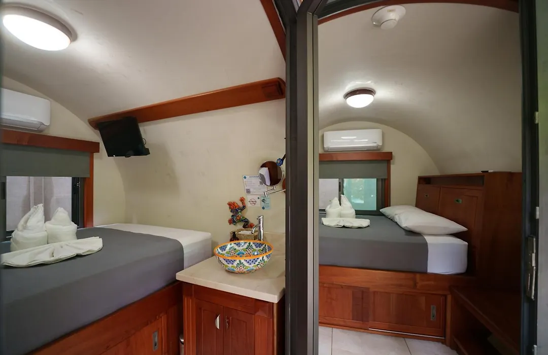 Saranda Boutique Hotel-1